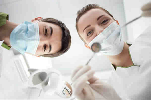 Dentro de um plano odontológico um dentista pode fazer todos os procedimentos?